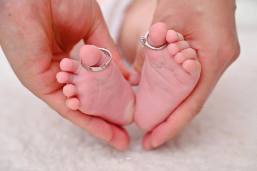 涉县宝宝脸上长黑点